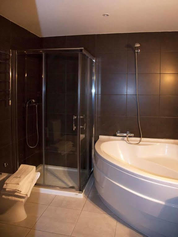 Hotel Tulipa Bragança Esterno foto